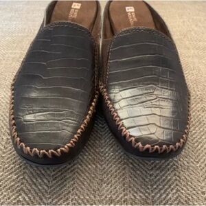 EUC White Mountain Heels Size 10. Very Cute and classy. See all photos